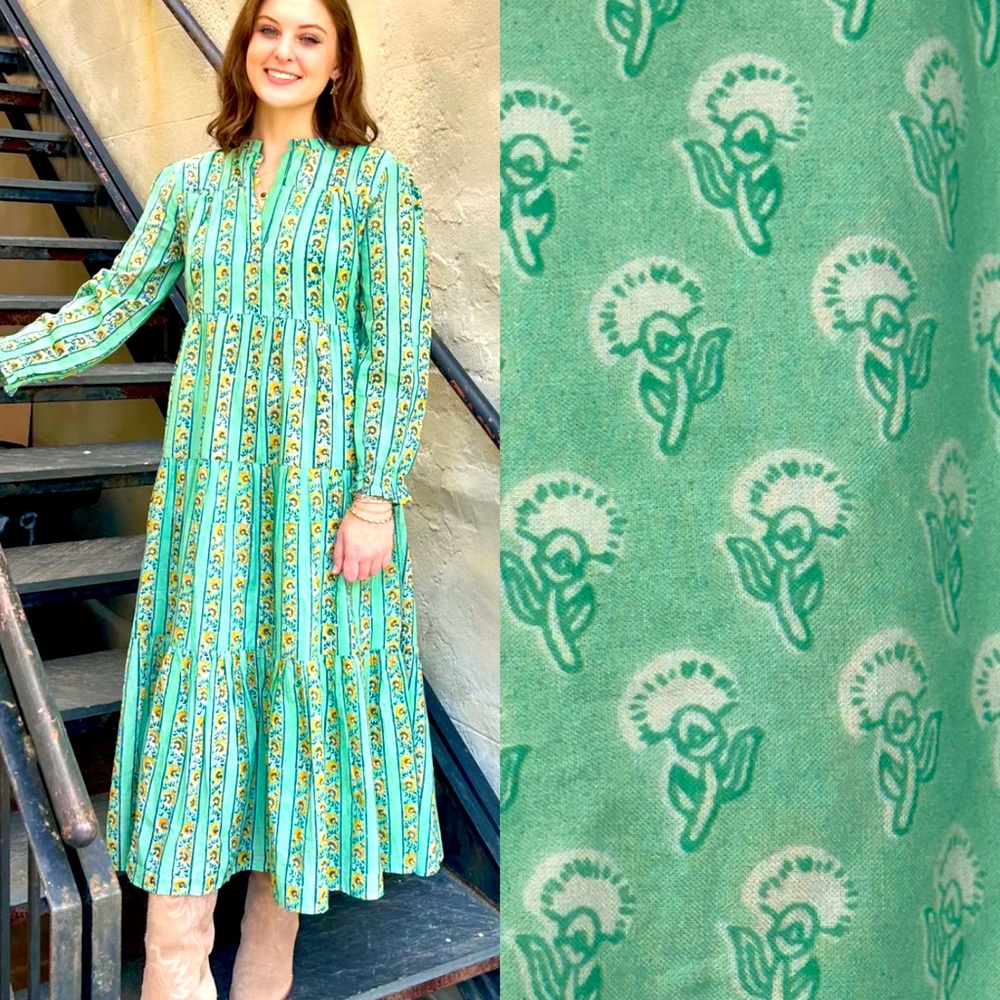 EUC 100% cotton midi dress. Fully lined, light weight so pretty!